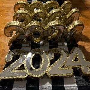 2024 graduation decorations- set of 4